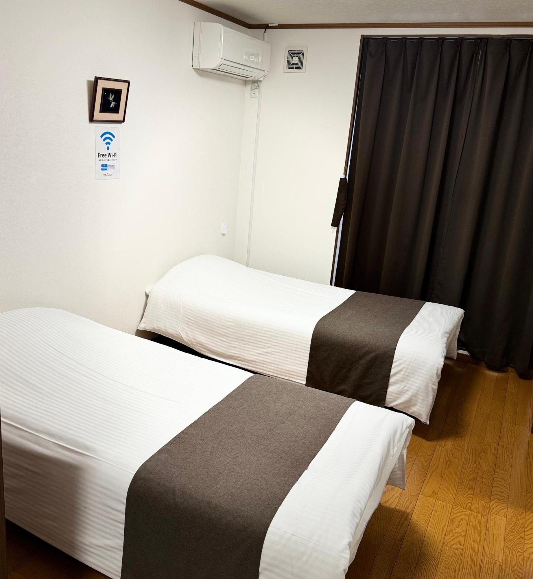 Thanyaporn Hotel Такаяма Экстерьер фото